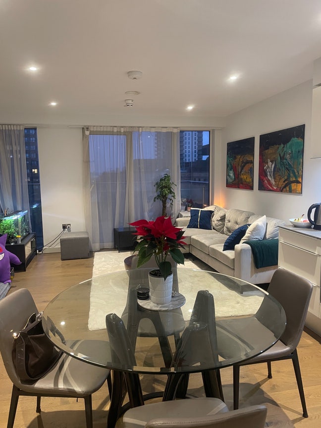 Double room Available in 2 Bedroom flat  Main Photo