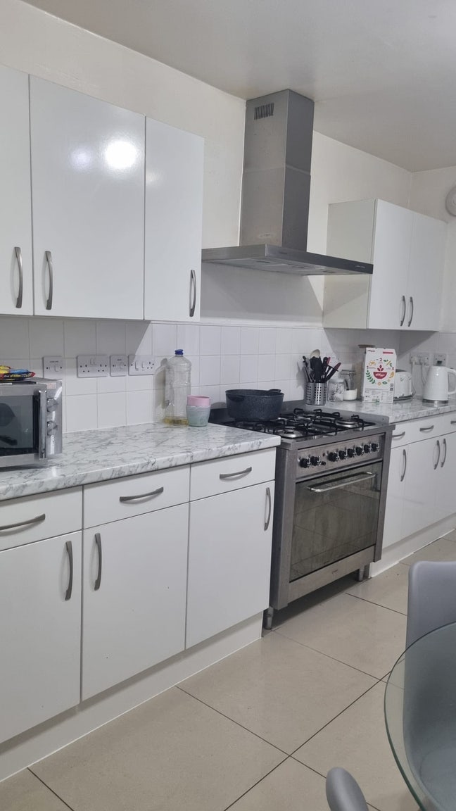 Cosy double room in Chiswick Main Photo