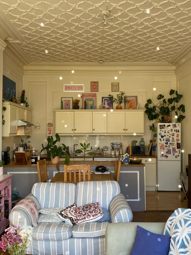 Looking for someone to take over my room Main Photo