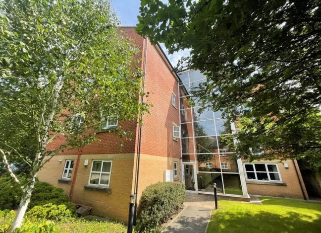 Flat Available – Replacement Needed Main Photo