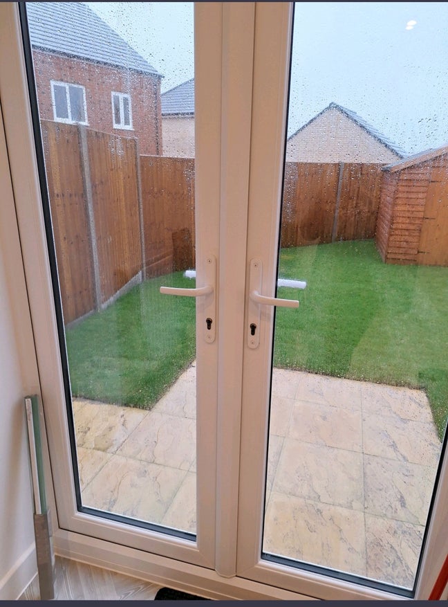 Brand new double bedrdroom available  Main Photo