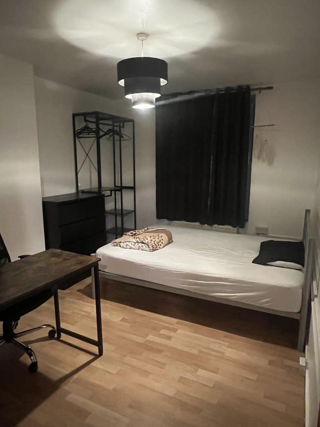 Bright Double Room Available - Central London  Main Photo