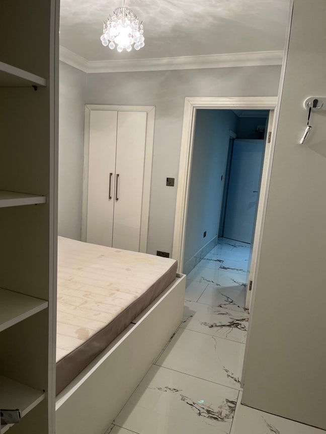 Studio Flat Available in Feltham, Hounslow TW14 Main Photo