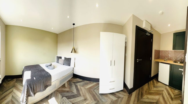 🛏️ Studio Flat with Separate Kitchen – Streatham Main Photo