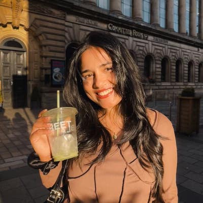 26F Young Professional  Main Photo