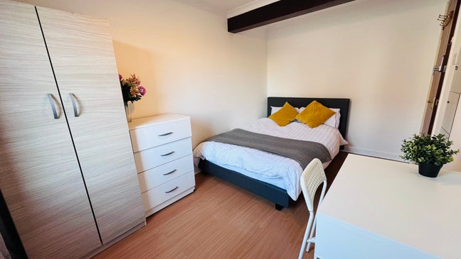 Room in nice house by the river Main Photo