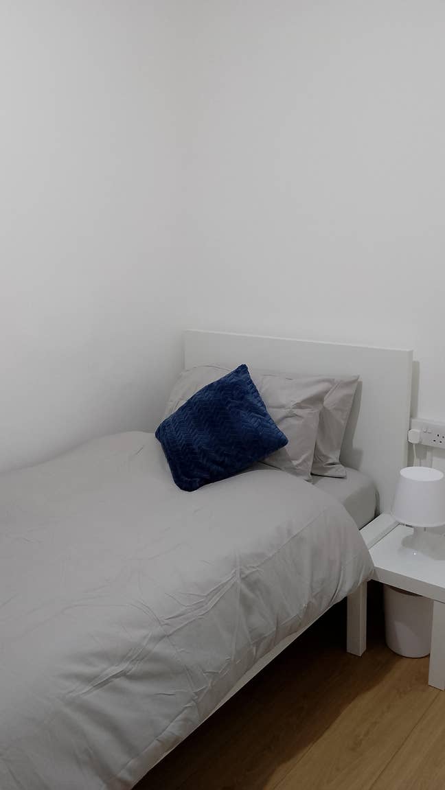 Spacious  single  room in Newham  Main Photo