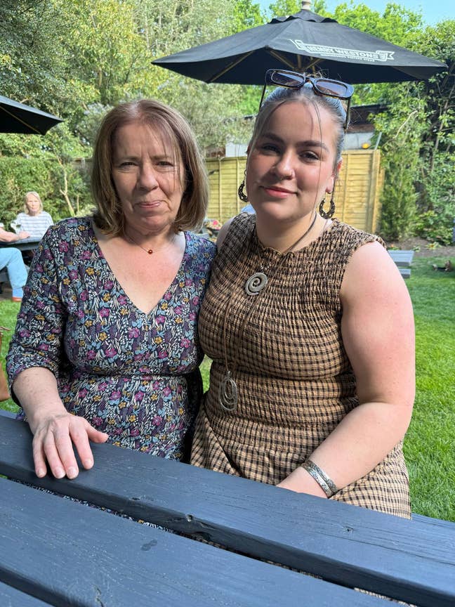 Professional Female seeks a double room Main Photo