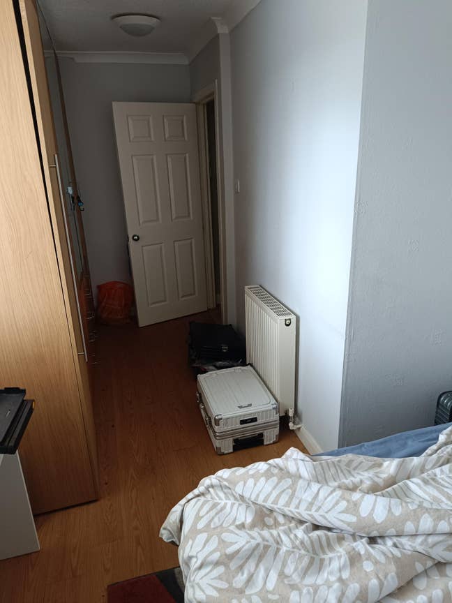 Double Sized Bed Main Photo