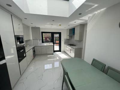 Master Double Bedroom Main Photo