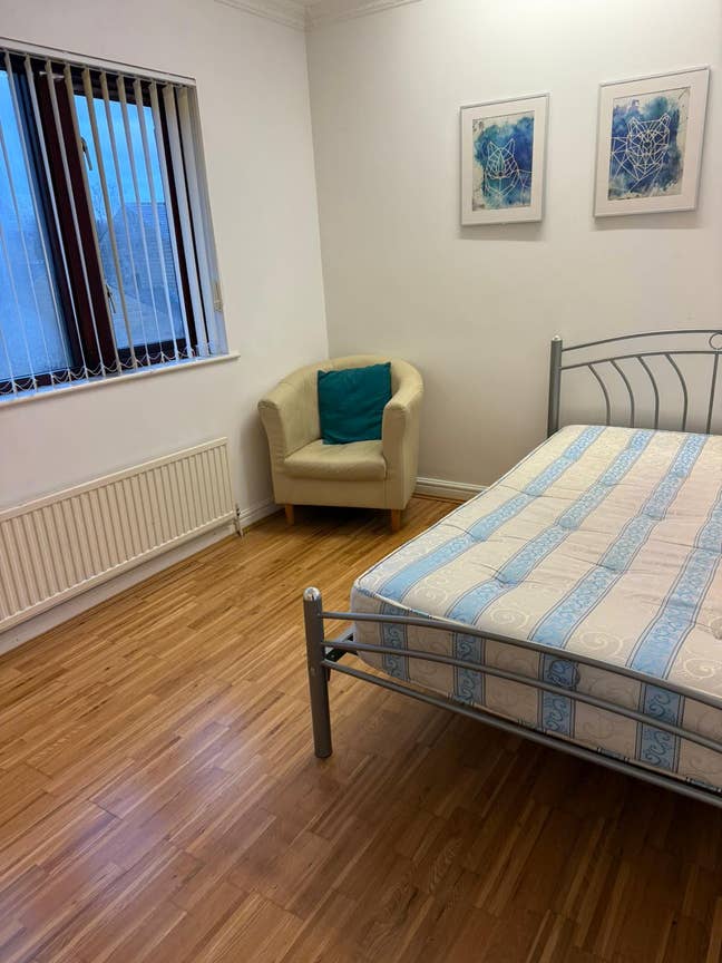 Dbl Room From&pound;395pcm  Inc Bills Main Photo