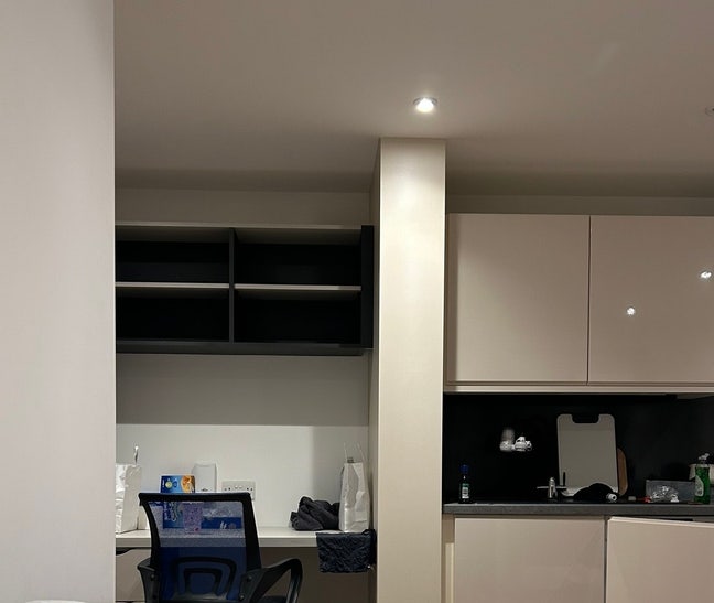 Studio Flat Sublet in Leeds City Centre Main Photo