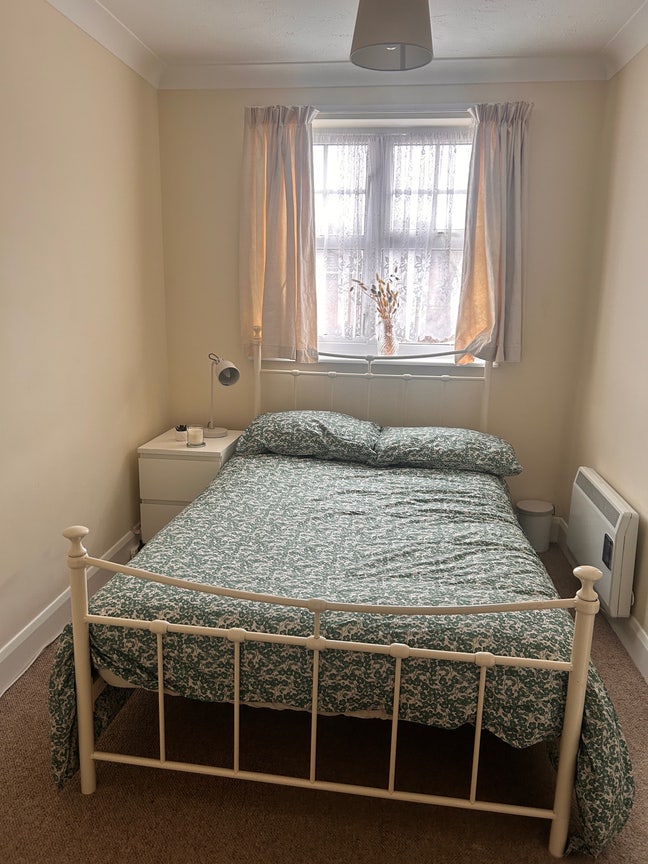 2 Rooms for the price of 1 in LU2  Main Photo