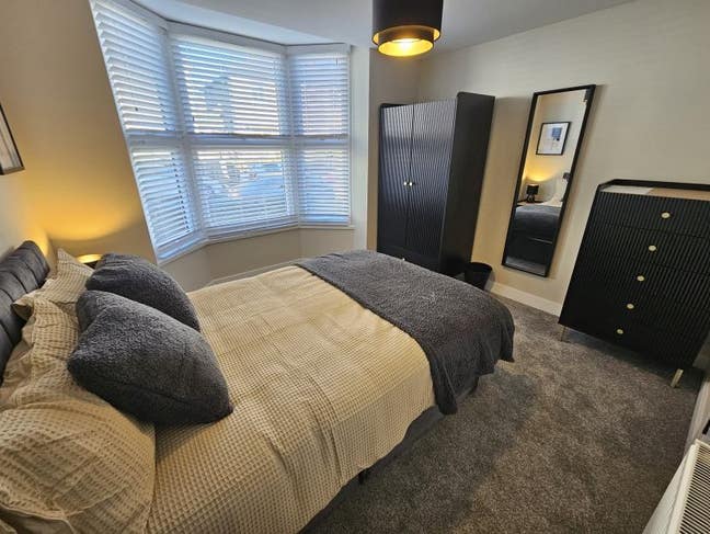 Luxury New Ensuite Double Room Main Photo