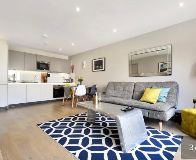 Luxury apartment in Ealing (West Ealing)  Main Photo