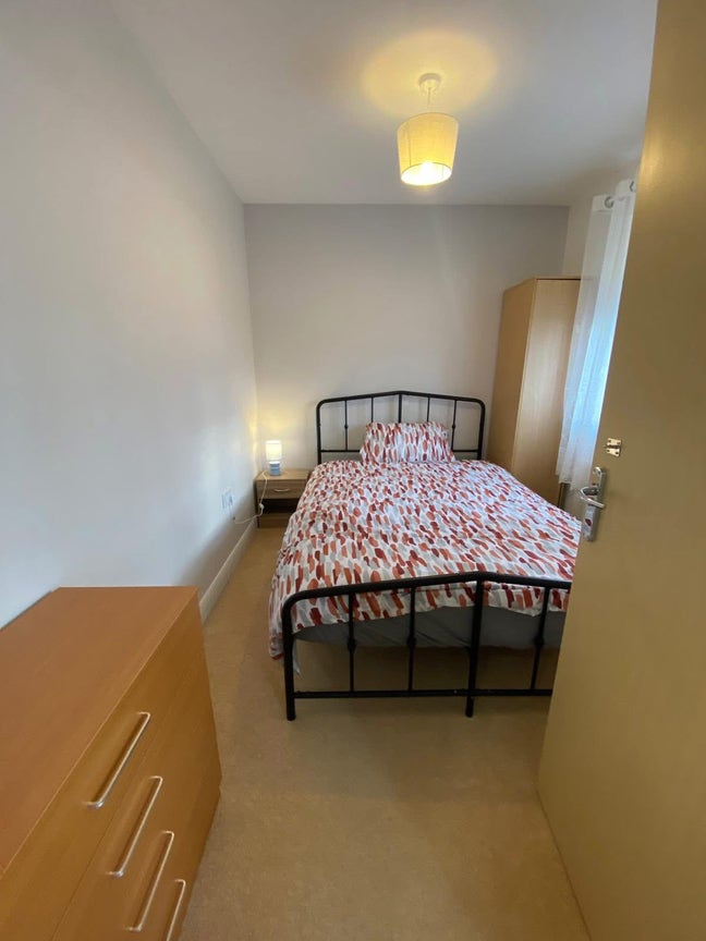 Room near HPC   Main Photo