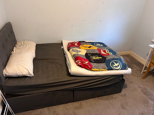 Double bedroom available  Main Photo