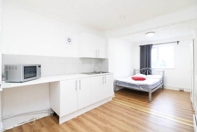 En-suite Double room available in Portswood Main Photo