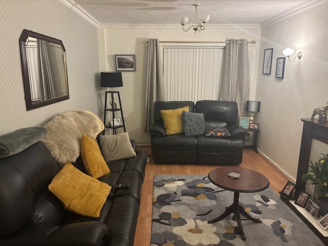 Double room available East Belfast Main Photo