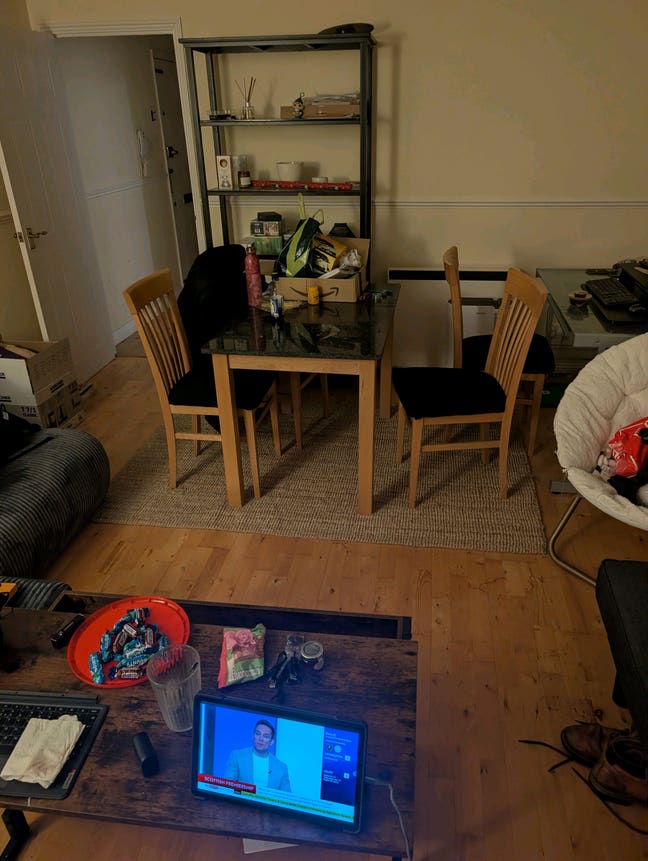 2 bed flat available for up to 2 months Main Photo