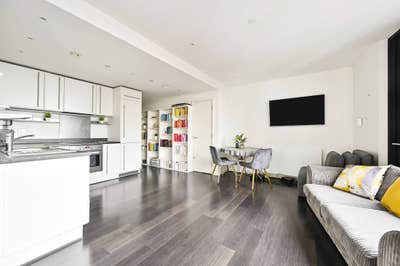 🔥 Iconic Building, Master, Livingroom - Central🔥 Main Photo
