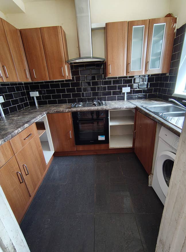 Furnished Single Room For Rent  Main Photo