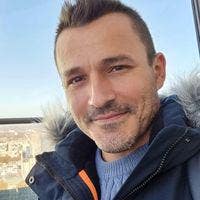 Professional Male seeks a single or double room Main Photo