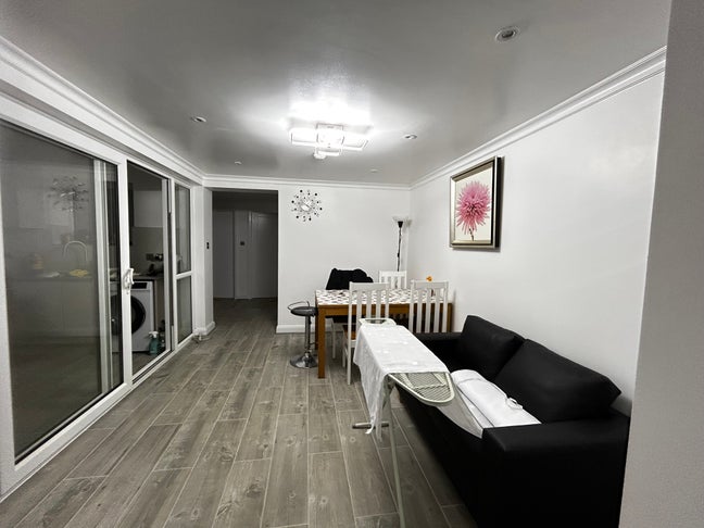 Cambridge  Room  For  Rent IN CB4 2QX. Main Photo