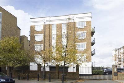 London Zone 2 river view ensuite double room Main Photo