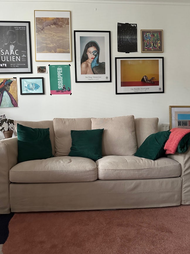 Room in sunny Dalston flat! Main Photo