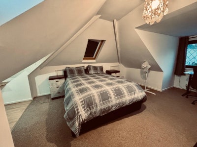 2 x Large Double rooms , hillside with views  Main Photo