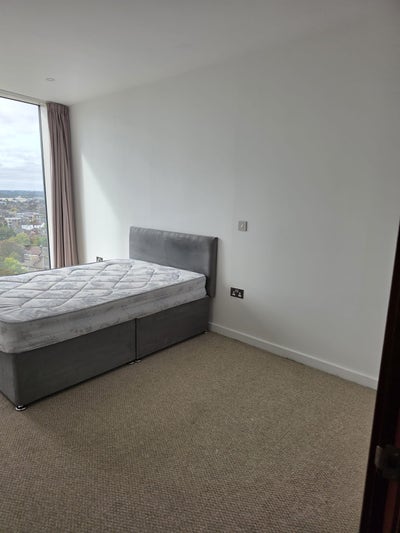 Double room for sharing available  Main Photo