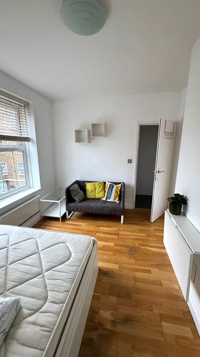 Bright Double Room in Stoke Newington  Main Photo