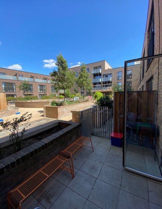 Spacious Spare Room to Rent – Hoxton, London Main Photo