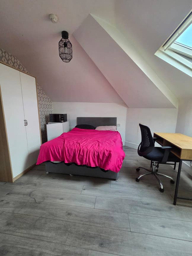 Double en suit room in Levenshulme  Main Photo