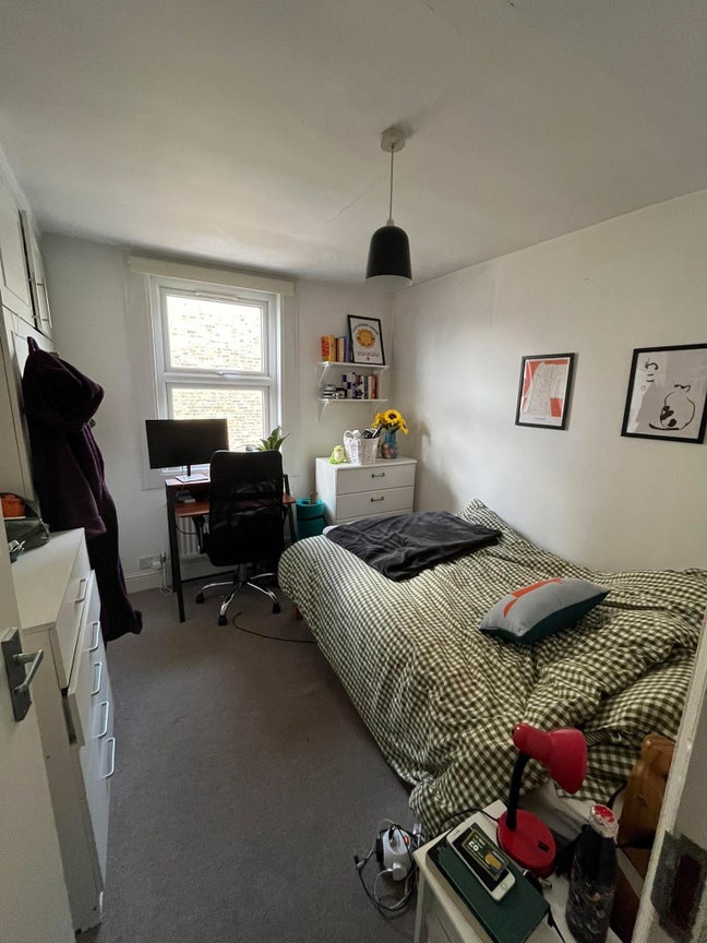 Double room in Oval from mid-February Main Photo