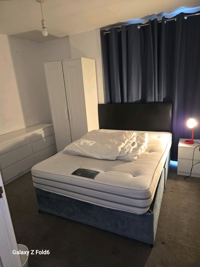 1 room to rent in a 2-bathroom flat Main Photo
