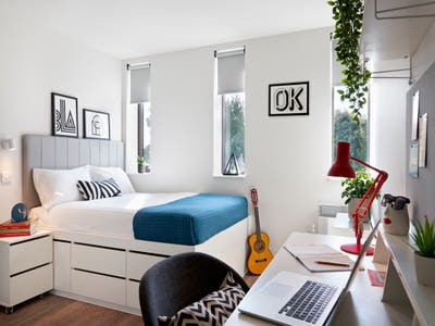 Looking for a Replacement Tenant - Ensuite Studio  Main Photo