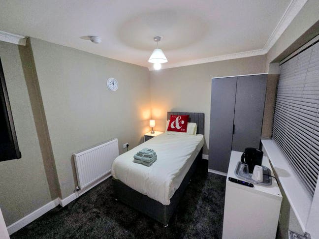 Modern Rooms Close To Furness General Hospital  Main Photo