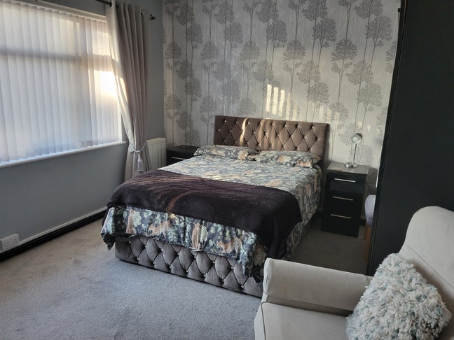 Double room to let, near town centre Main Photo