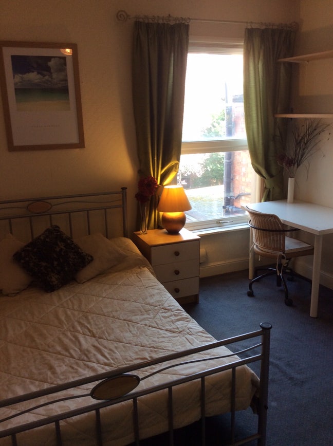 Stylish and Contemporary Rooms  L'boro Town Centre Main Photo