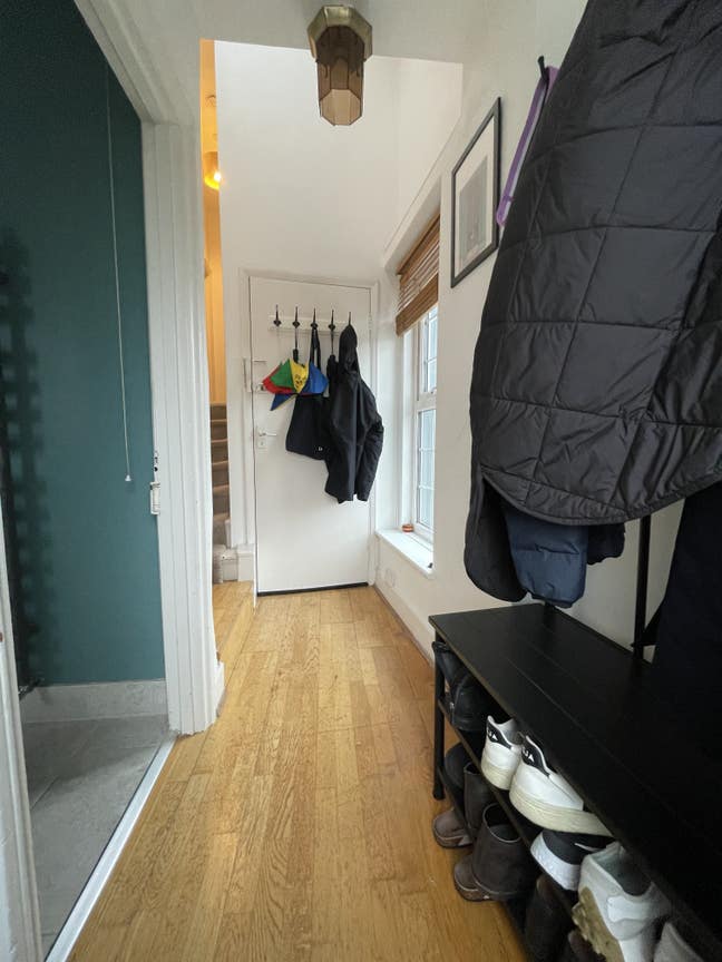 2 bed flat in Tooting Main Photo