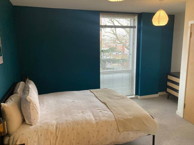 Modern fully furnished 2 bed 2 bathroom apt Main Photo