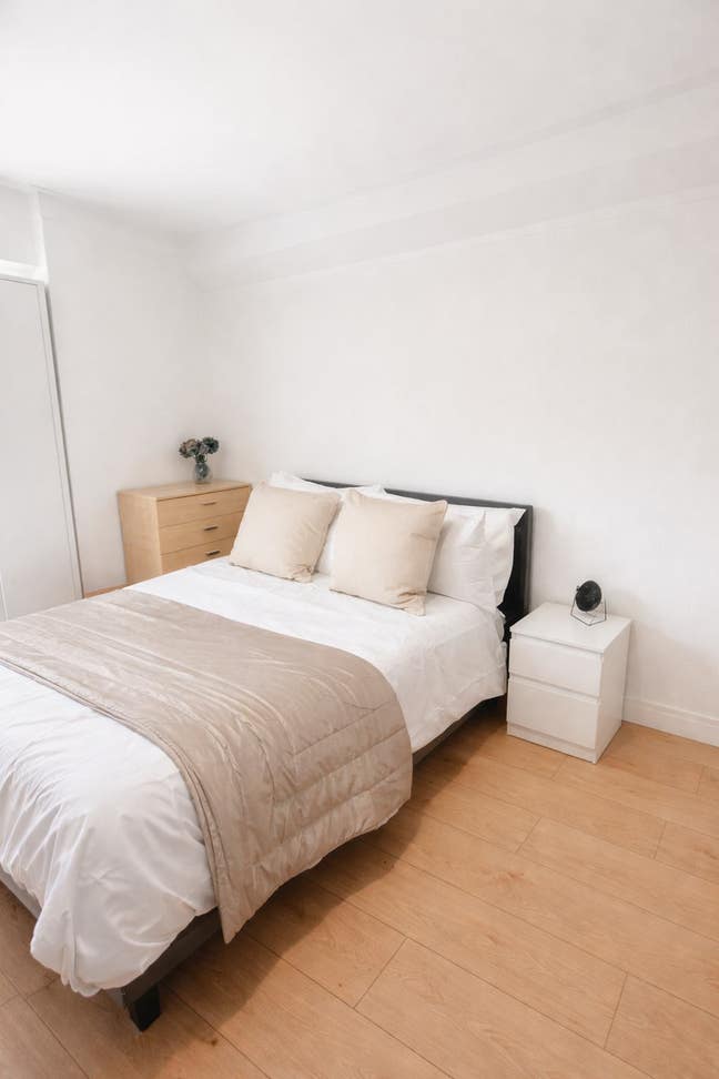 Lovely Double Rm &pound;825 inc Bills WiFi Cleaner Main Photo