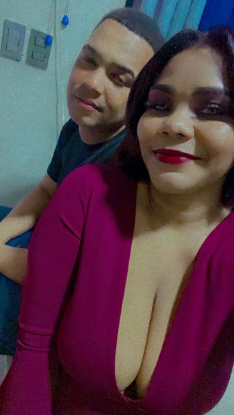 Couple looking to rent an apartment or in bethroom Main Photo