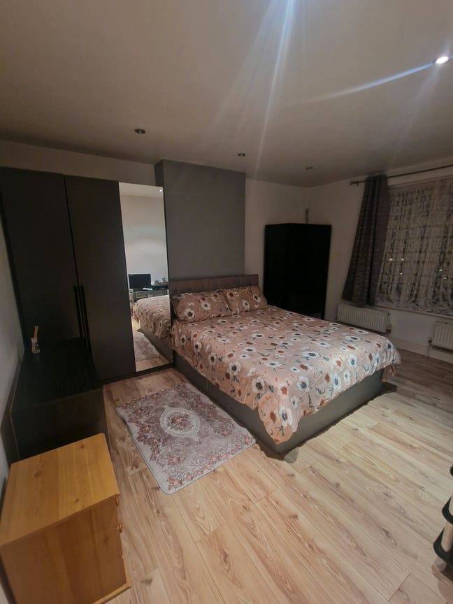 Double Room in South Norwood  Main Photo