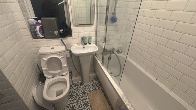 Room for rent  Main Photo