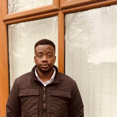 Professional Male seeks a single or double room Main Photo