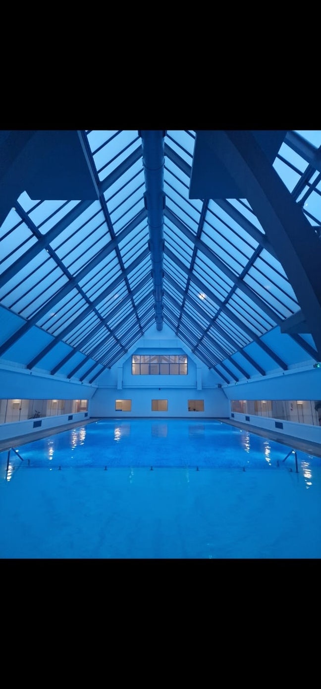 Room in Peckham w/ swimming pool, gym & more Main Photo