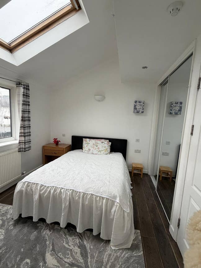 *Rooms To Let  Available* Main Photo